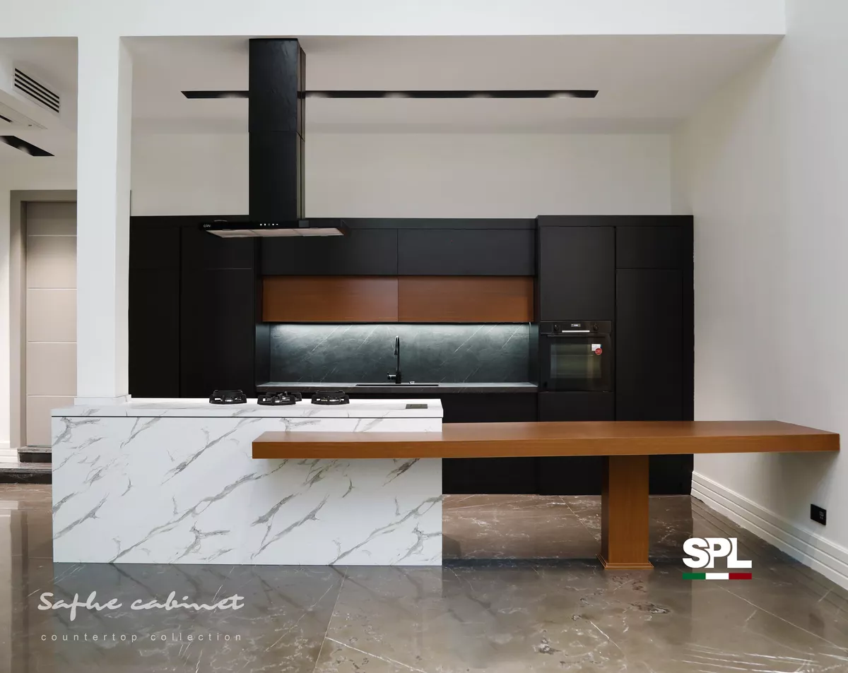 ترکیب زیبا از کابینت، صفحه کابینت و بین کابینتی در دکور آشپزخانه