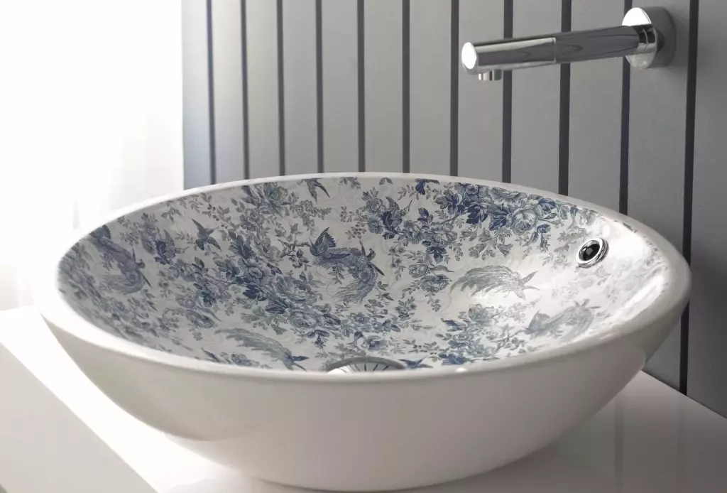 washbasin with bowl